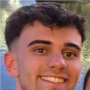 Soy un chico joven que acaba de volver de estudiar el bachillerato en Inglaterra, me gustaría enseñar a niños o personas jóvenes.